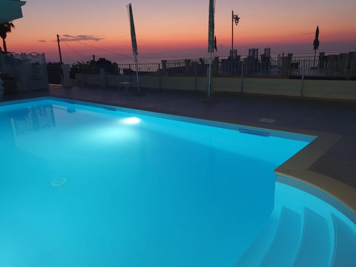 Appartamenti Borgo Panoramico N 9 Tropea Exteriér fotografie